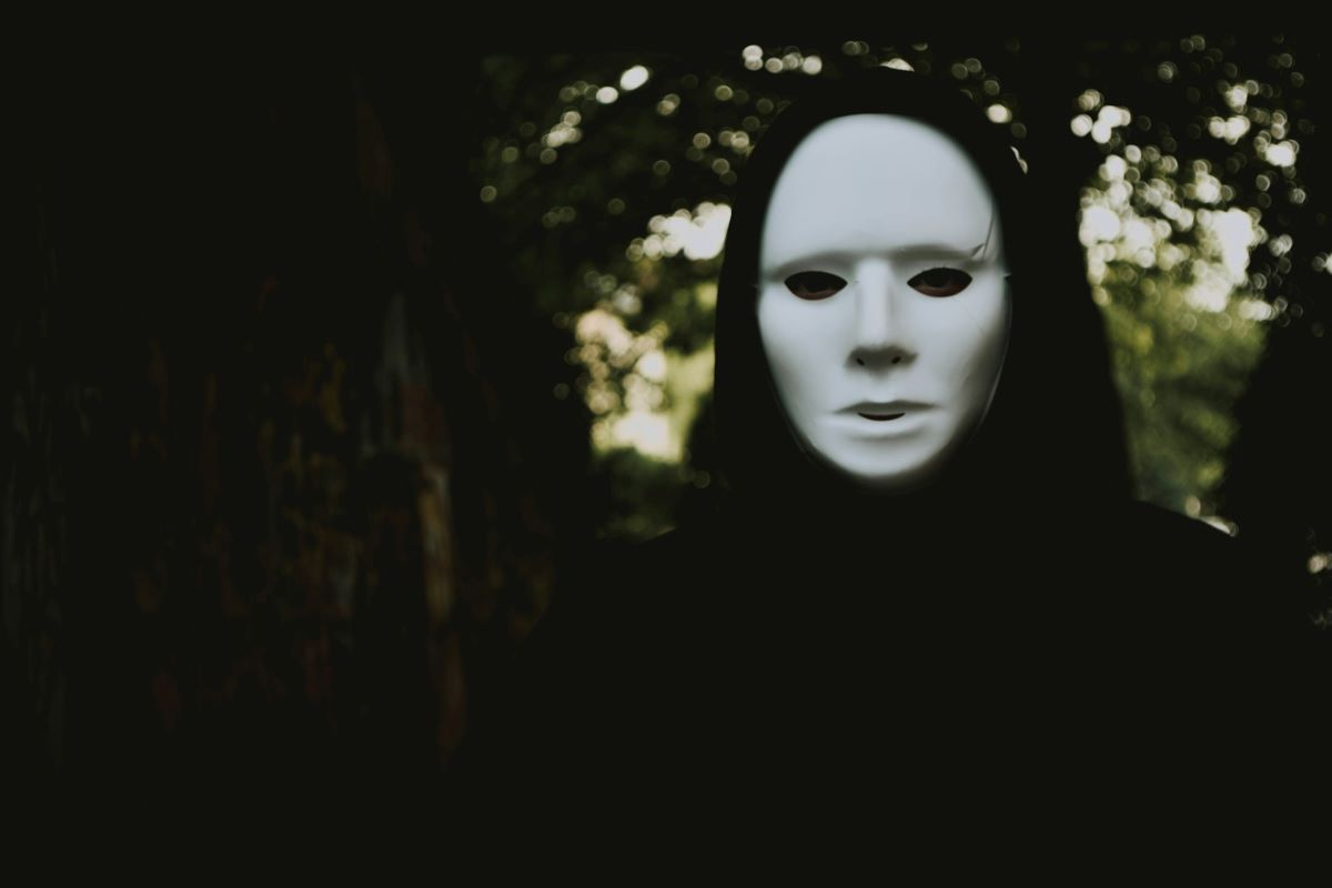 person wearing mask is Hosea a false prophet?
